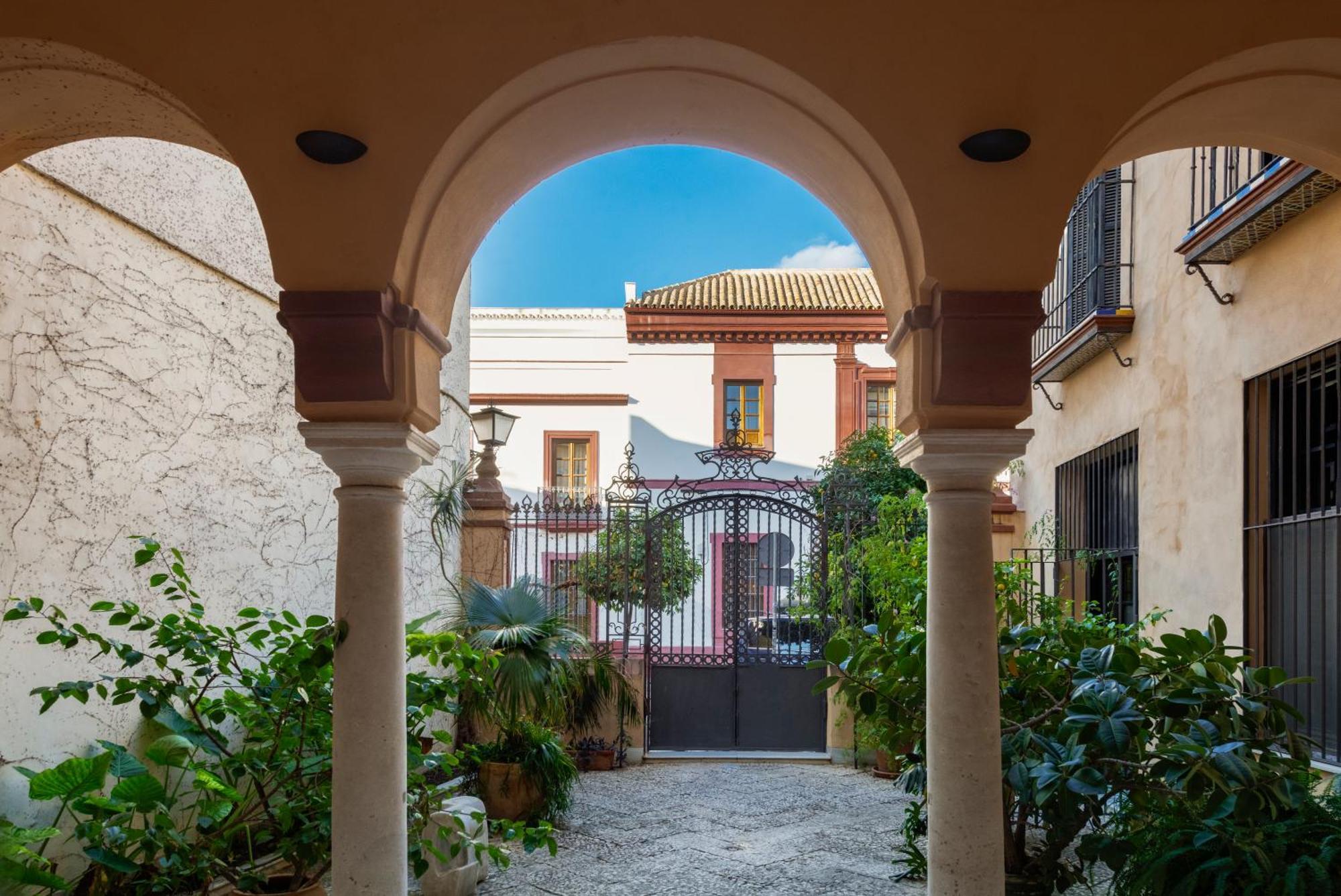 Misterhost Conde De Torrejon Apartment Seville Exterior photo
